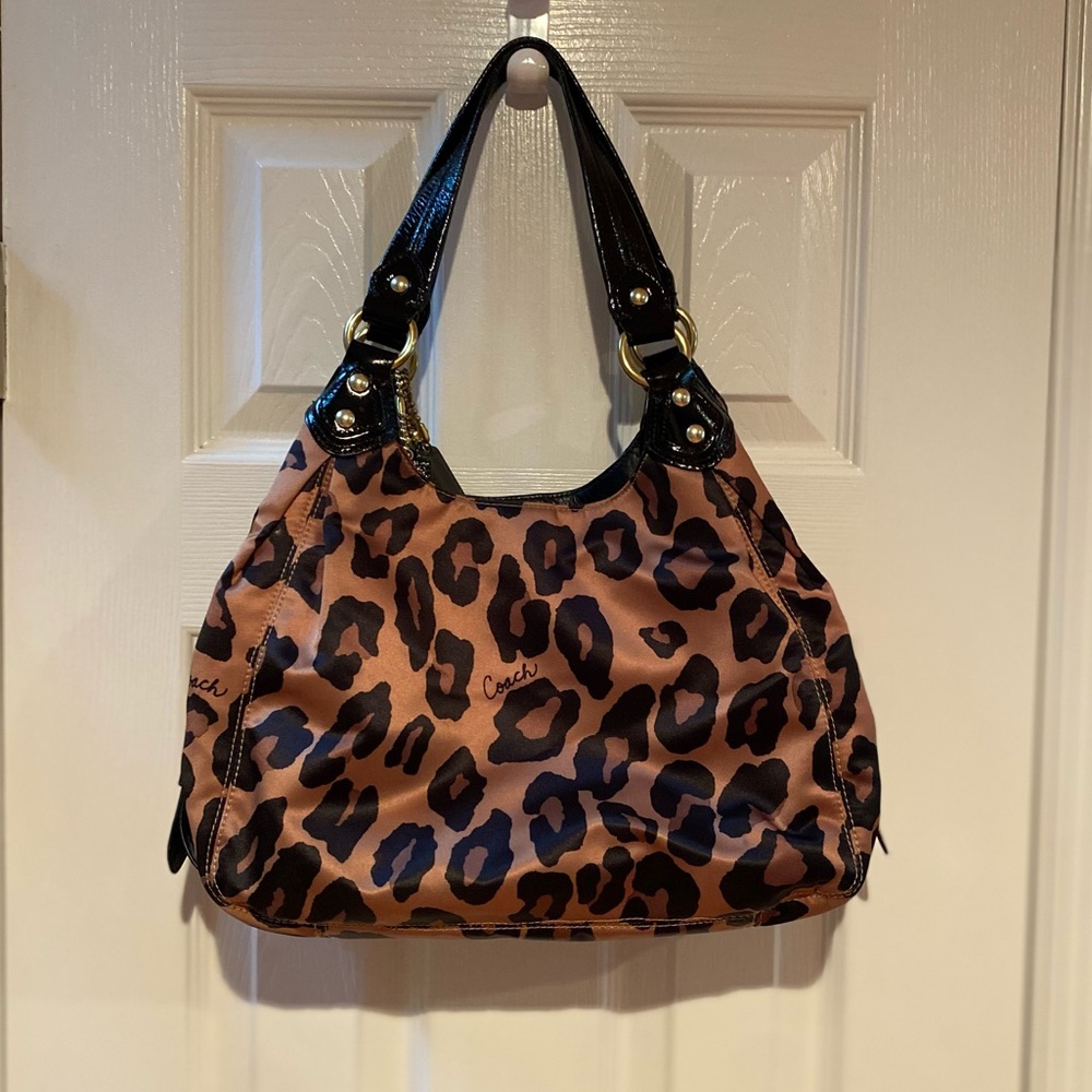 Coach Chelsea Leopard Print Shoulder Tote Bag - Picture 3 of 9
